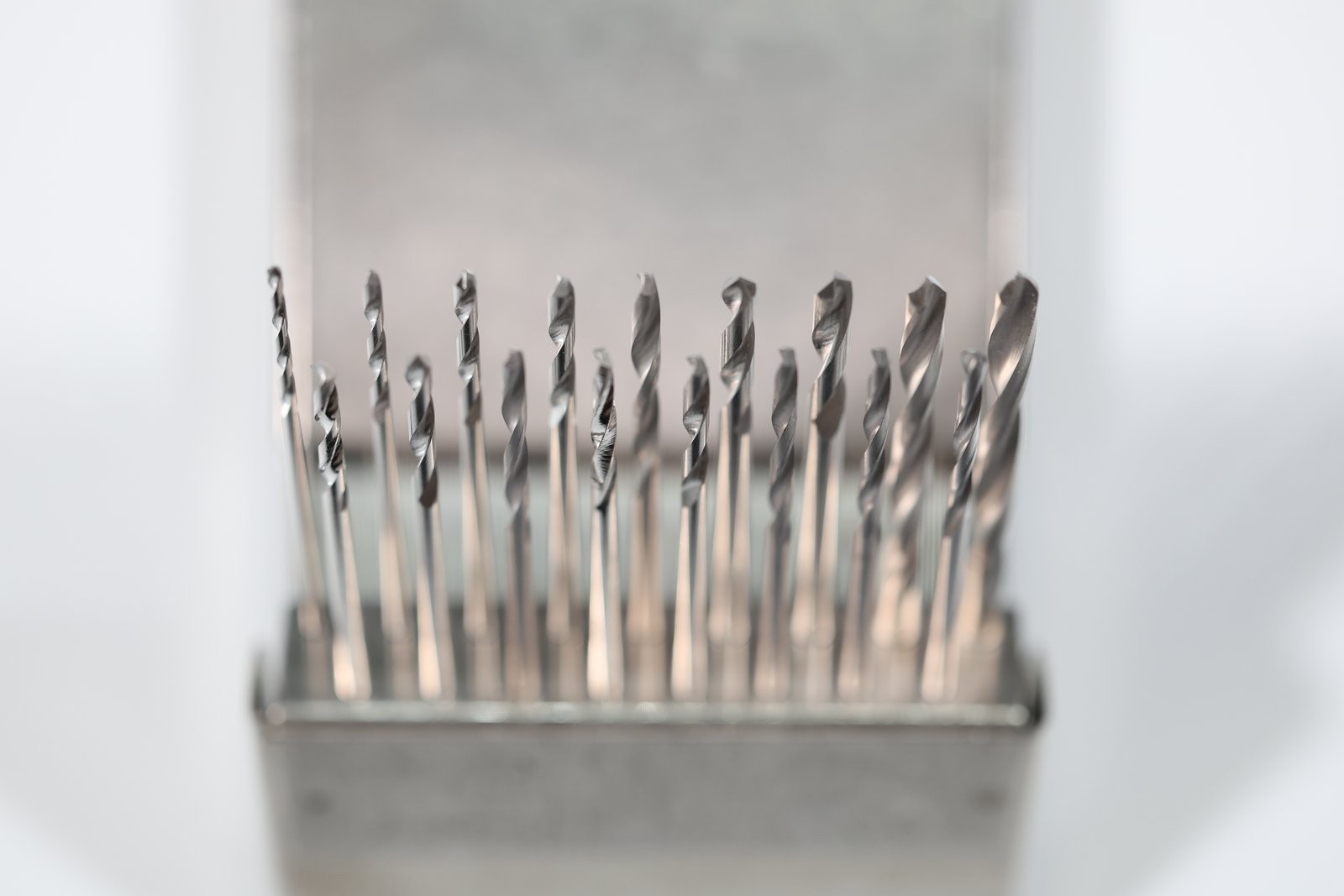Zimmer Drill Bit Set, 17 Drill Bits With Zimmer Drill Bit Holder #424, 5-3/8in