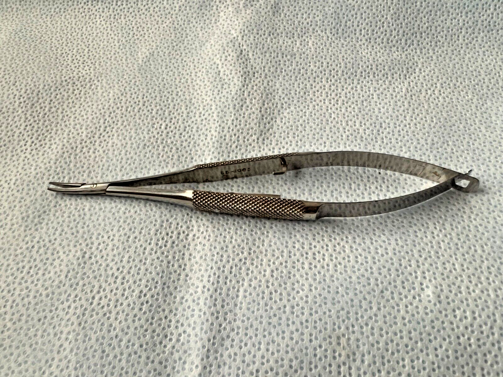 Stephens S6-1005 Barraquer Curved Locking Needle Holder 5-1/2″ Length
