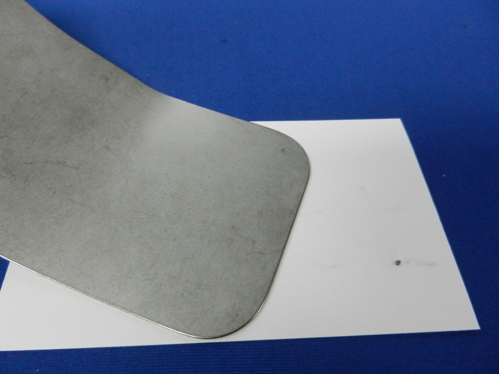 Omni-Tract 11518 Fixed Square Serrated Shaft Malleable Retractor Blade 16.5cm