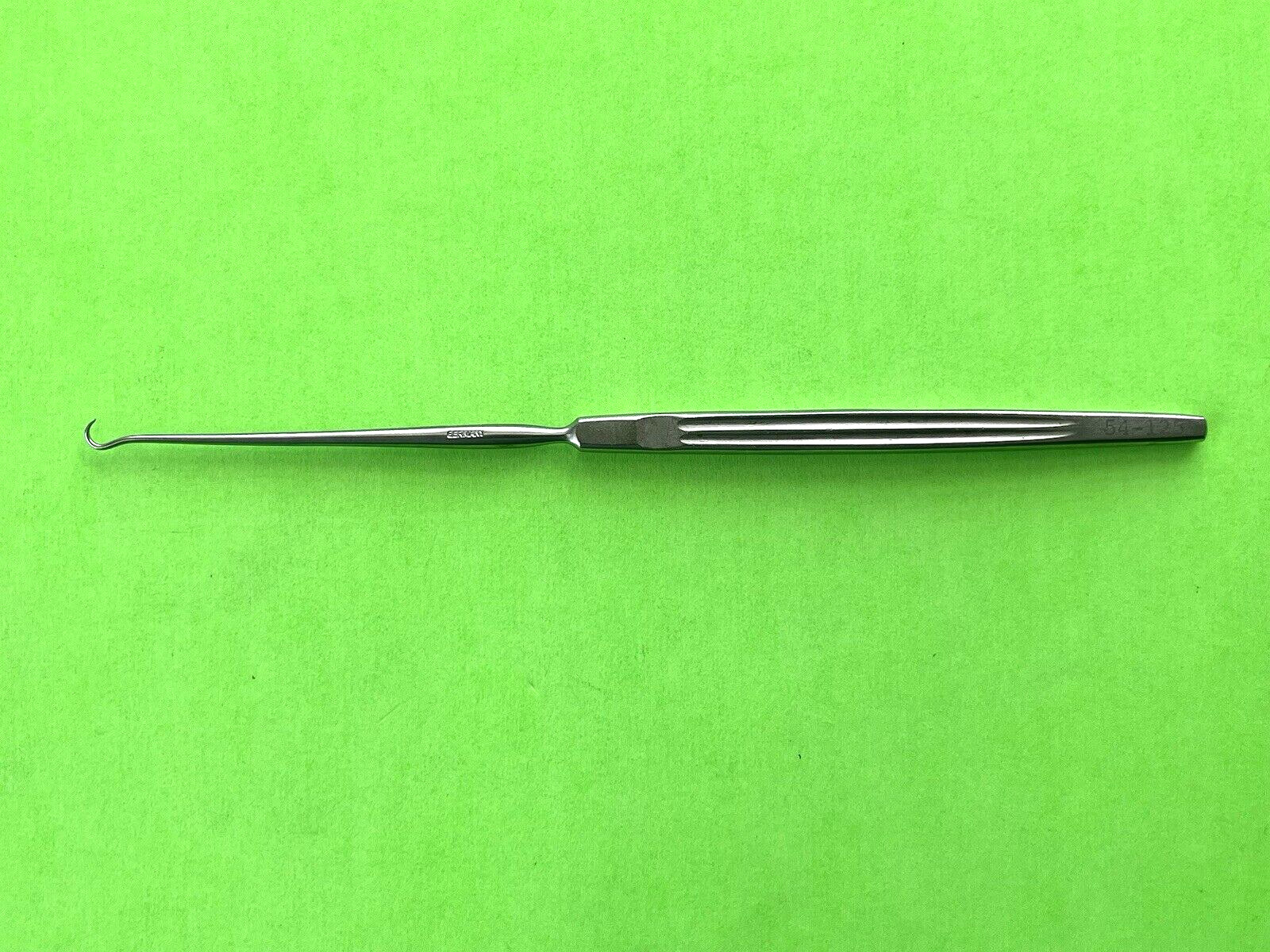 Weck Surgical 5mm Johnson Skin Hook, Sharp Tip 6-1/2″