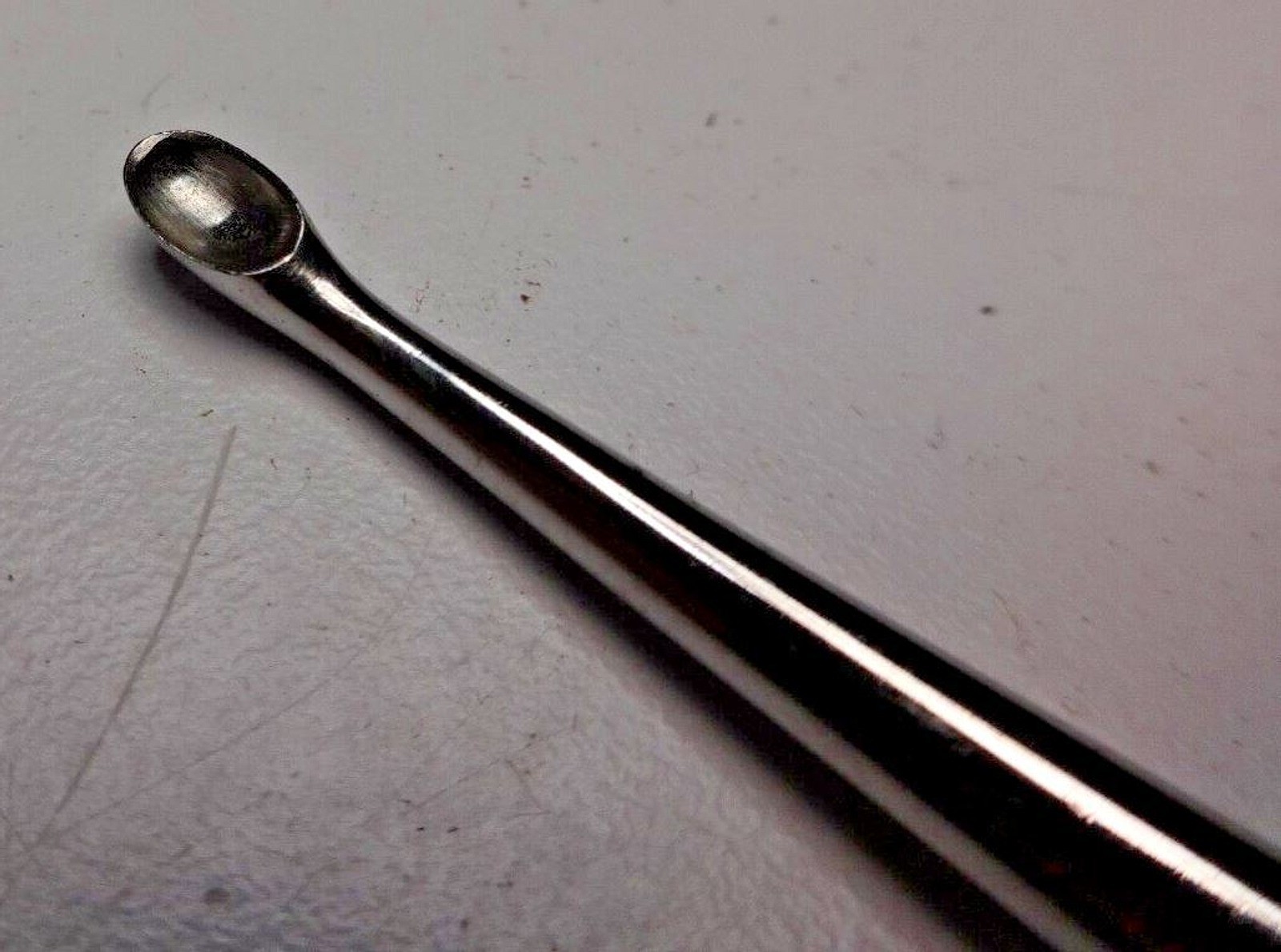 V MUELLER REF AU6603 SPRATT CURETTE SIZE 1, 4.7MM OVAL CUP OVERALL LENGTH 6-1/2″