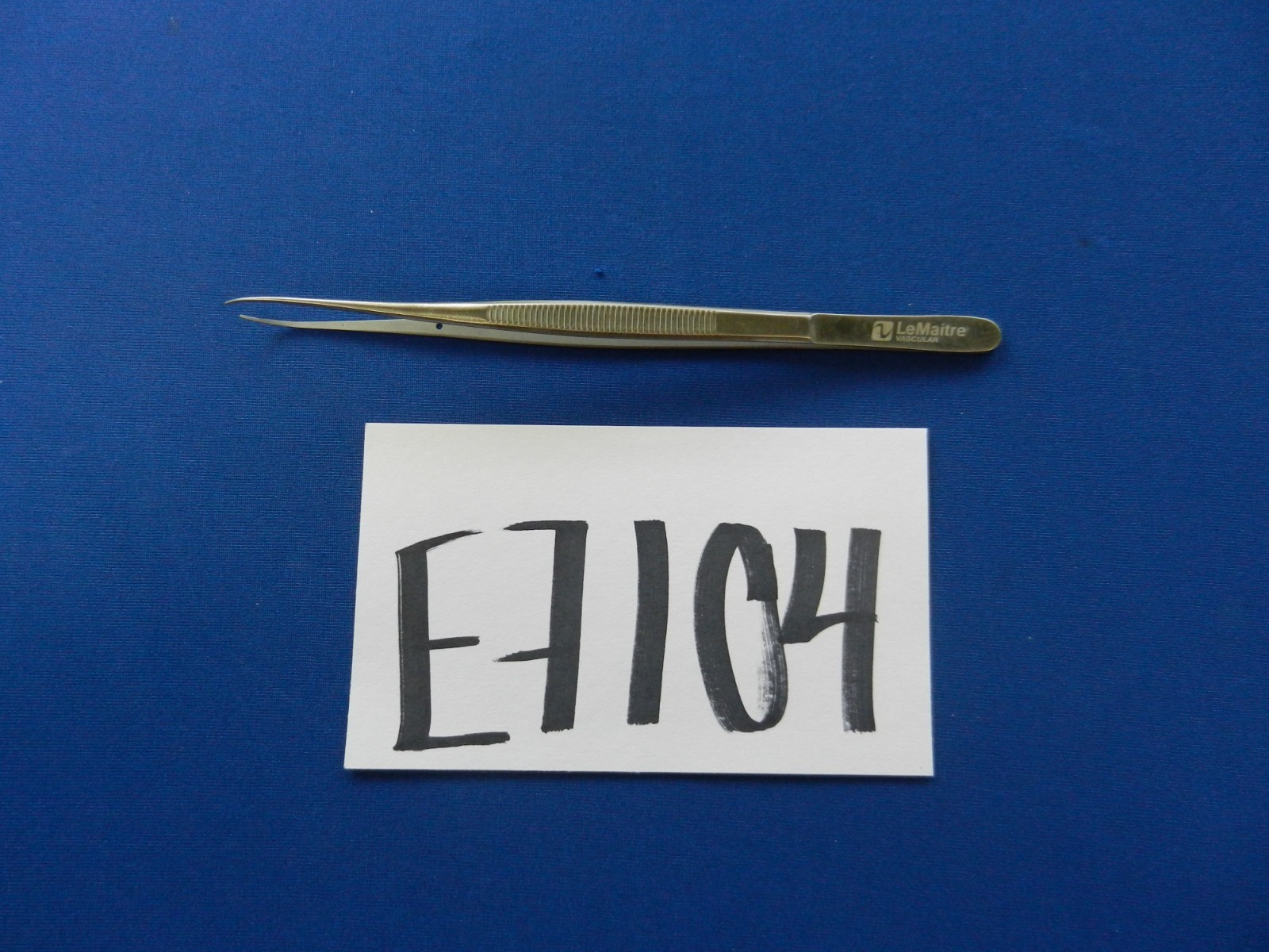 E7104 LeMaitre 4001-06 AnastoClip Atraumatic Forceps 17cm Overall Length