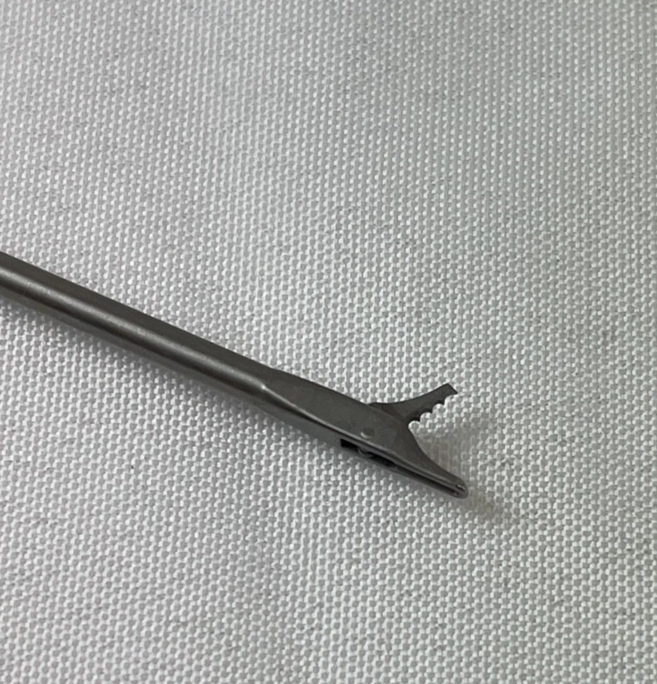 Arthrex AR-11100 Punch Slender Straight Tip 2.75mm Shaft Orthopedics Arthroscopy