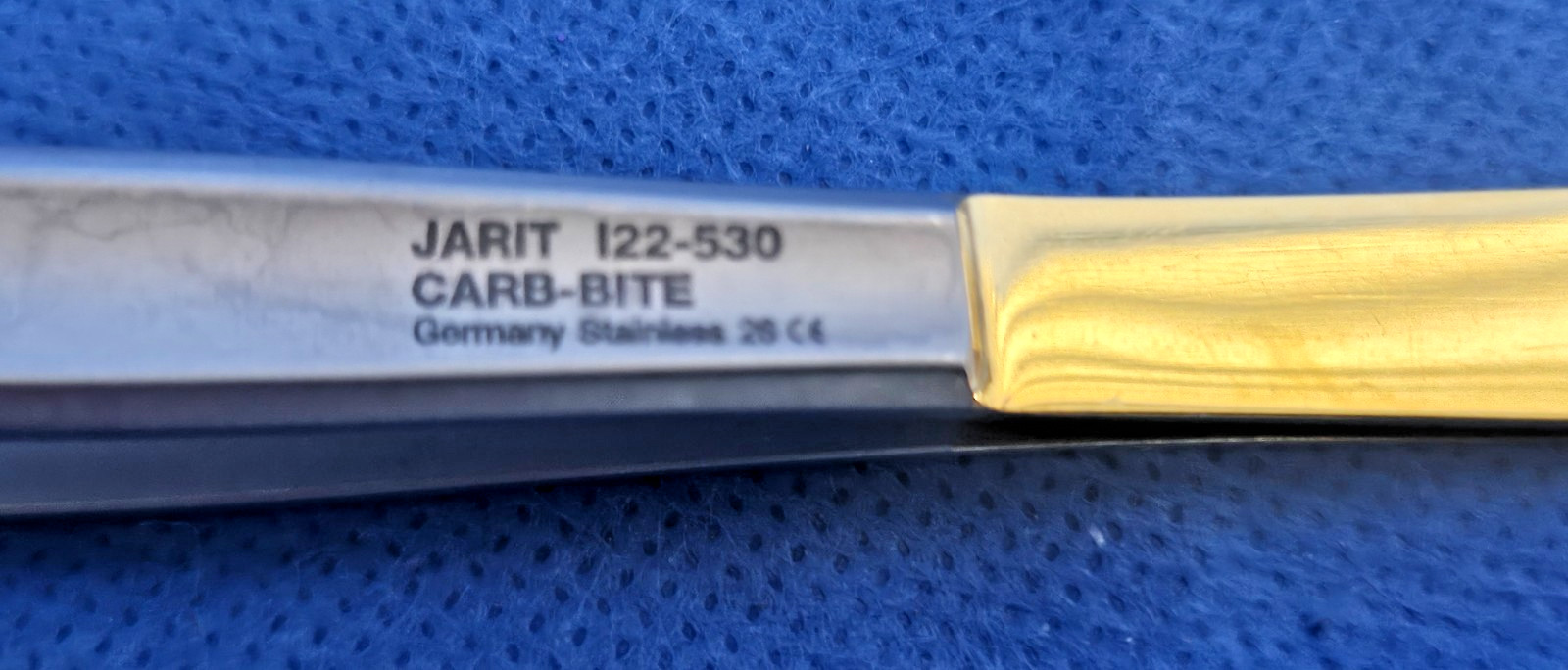 Jarit 122-530 Carb-Bite Cushing Needle And Tissue Pulling Forceps, 6 7/8”