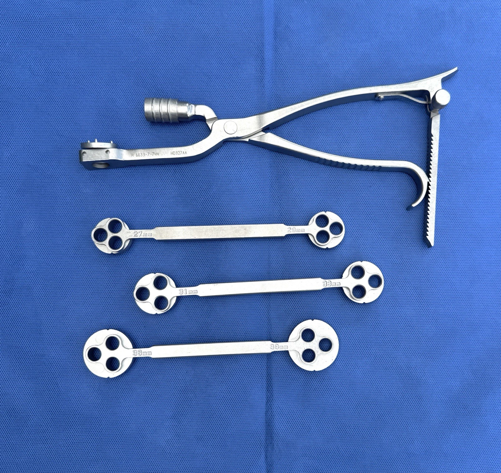 Howmedica Orthopedic Patella Clamp And Drill Guides