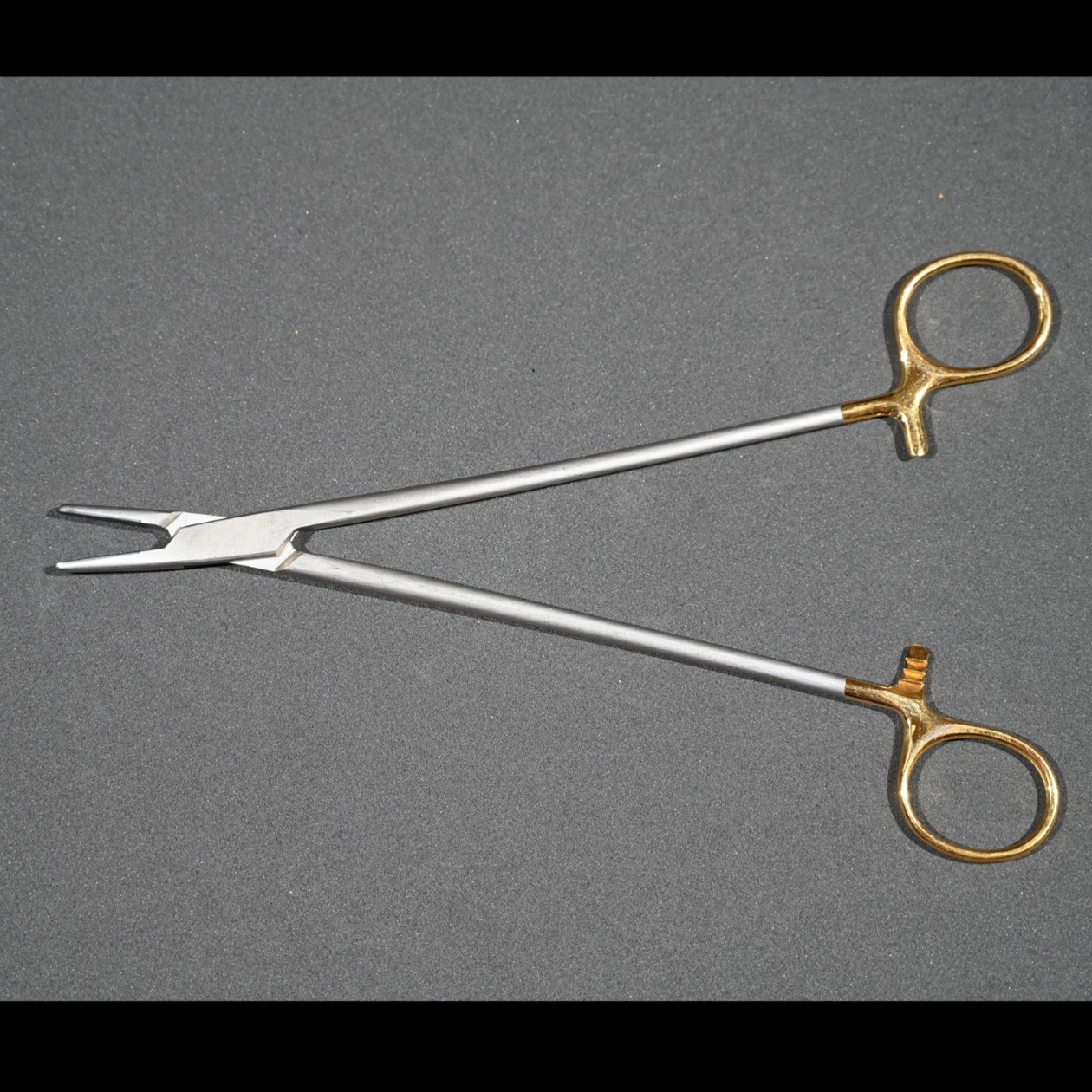 Aesculap BM067R Durogrip TC Mayo-Hegar Needle Holder 8 in Serrated Jaw